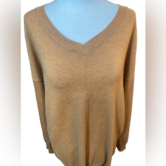 Dreamers v neck line cozy sweater size  Medium - Picture 5 of 9